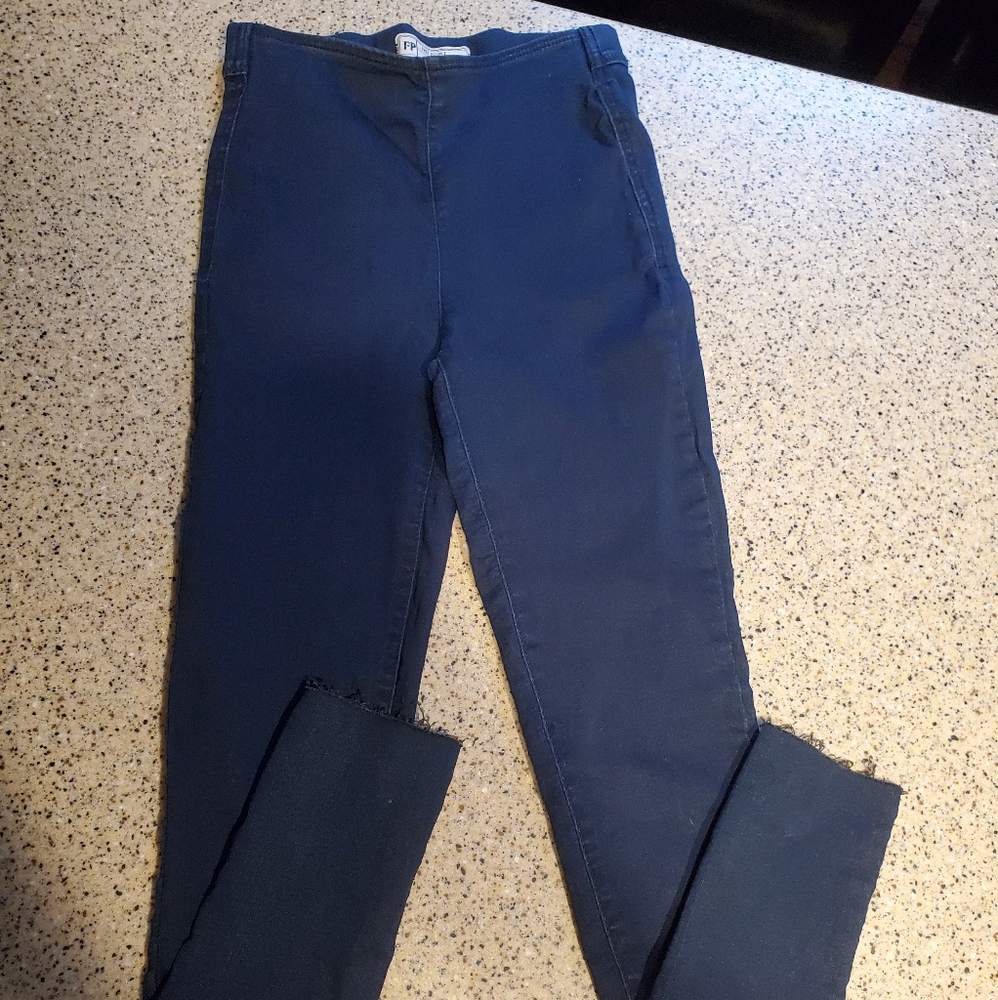 Free People SZ 24 Skinny Jeggings